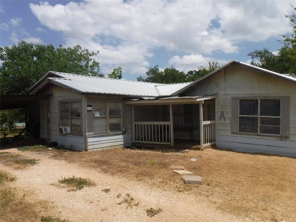 310 Houston Street, Elgin