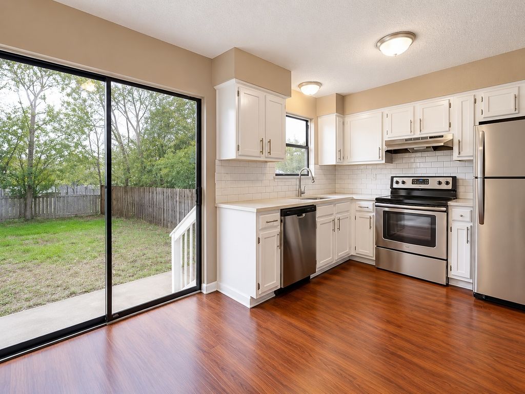 112 Hillside Cove, Elgin