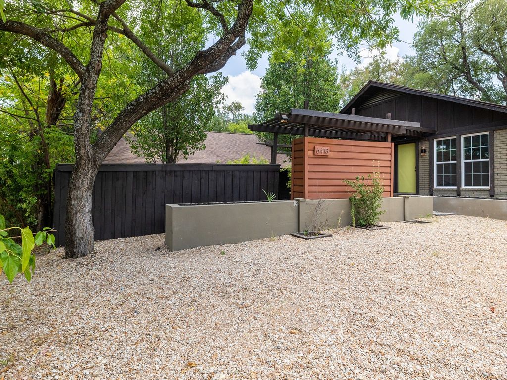 6413 Auburn Drive, Austin