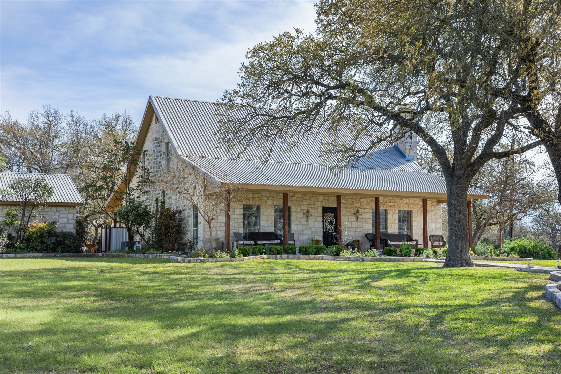 Photo of Listing #3018368