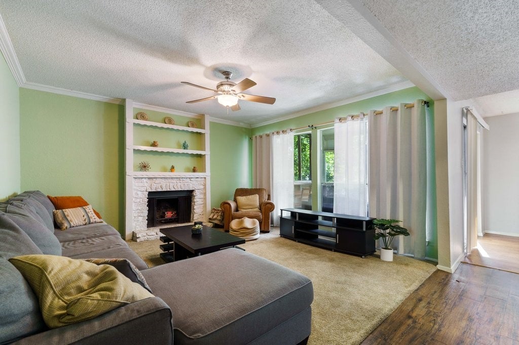 6919 Ten Oaks Circle, Austin