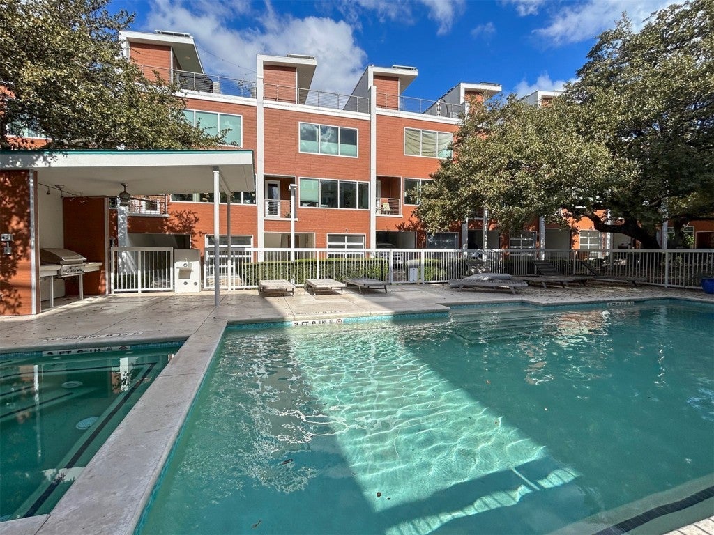 2301 S 5th Street 31, Austin