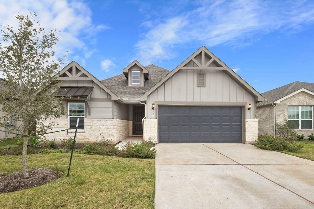 181 Slenderleaf Drive, Marble Falls