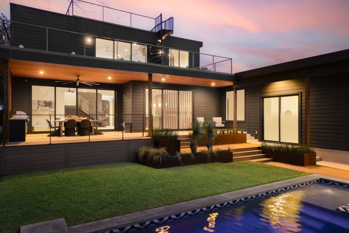 Photo of Listing #2550478