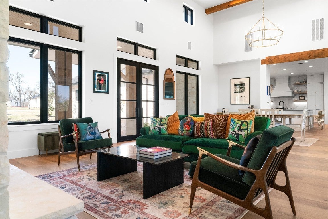 Photo of Listing #6920537