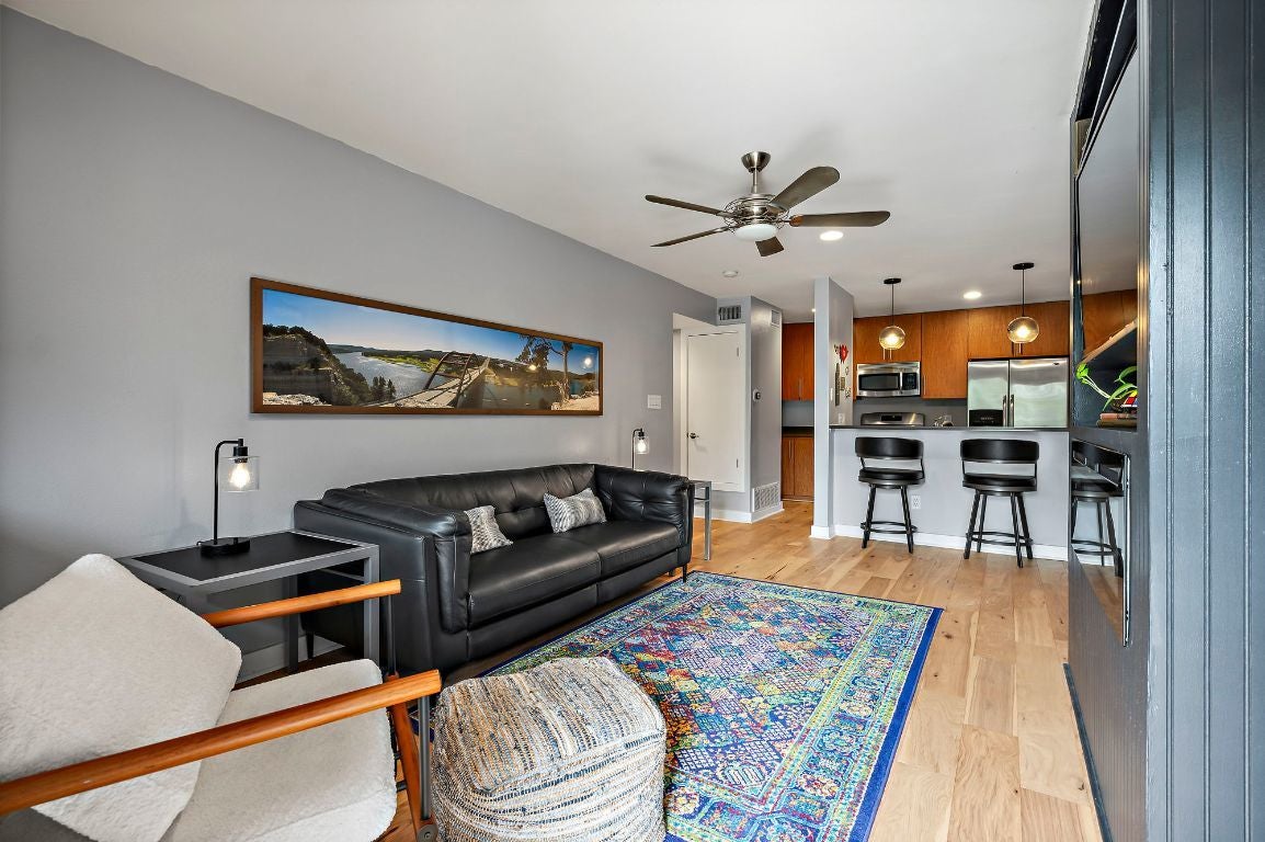 Photo of Listing #4469685