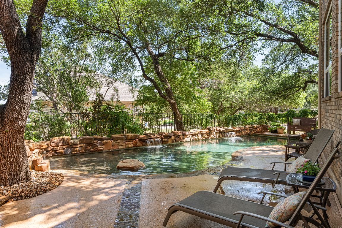 Photo of Listing #3998072