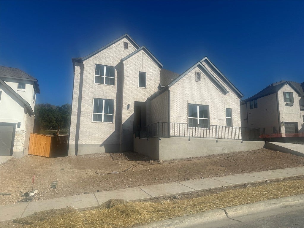 Photo of Listing #2305269