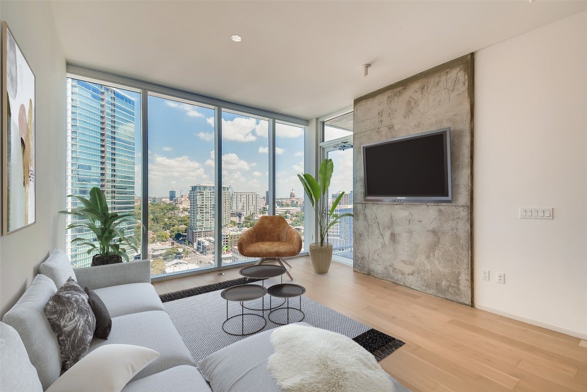 Photo of Listing #1795657