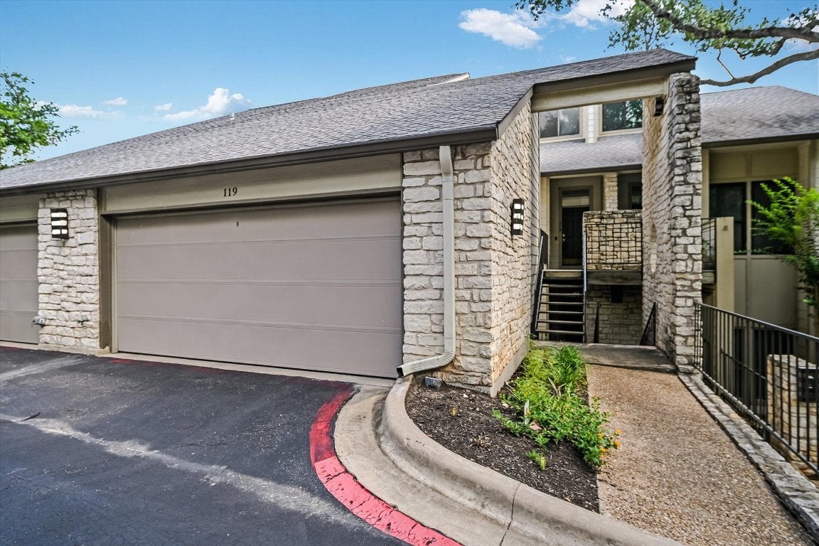 Photo of Listing #2978182