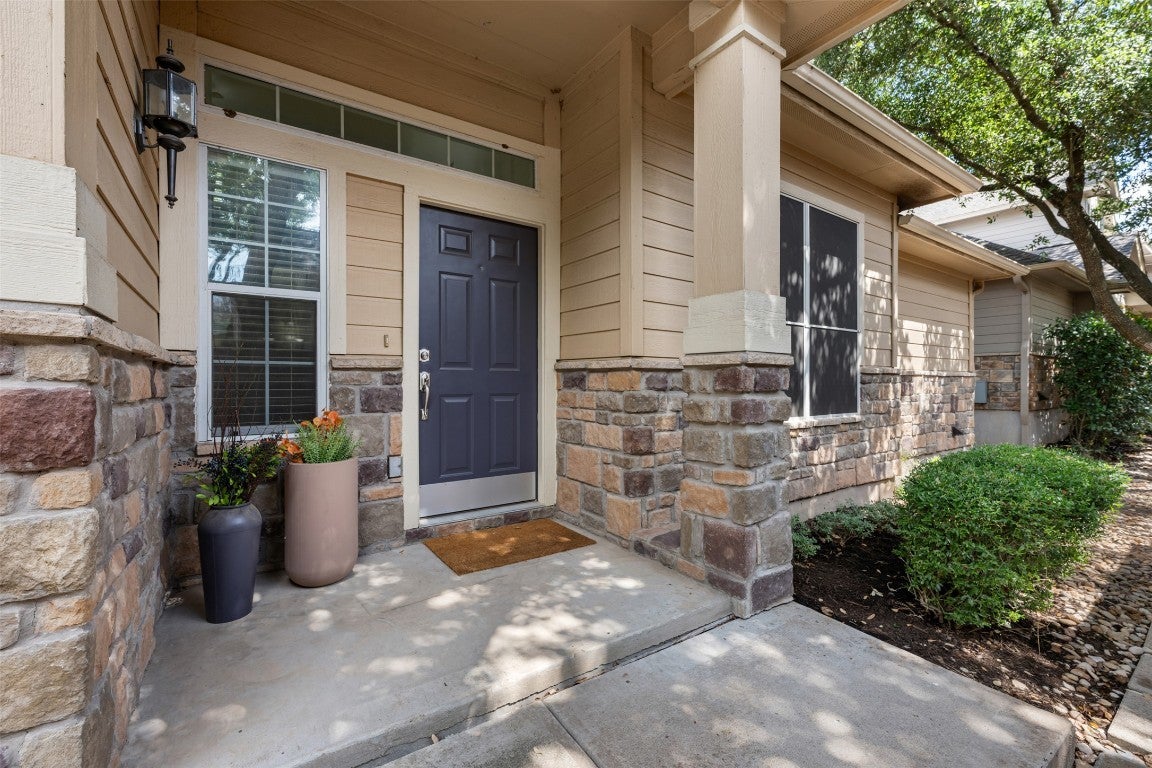 Photo of Listing #4290288