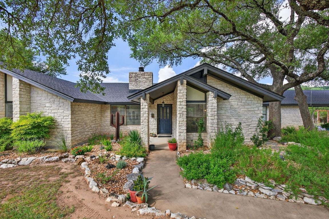 Photo of Listing #3895390