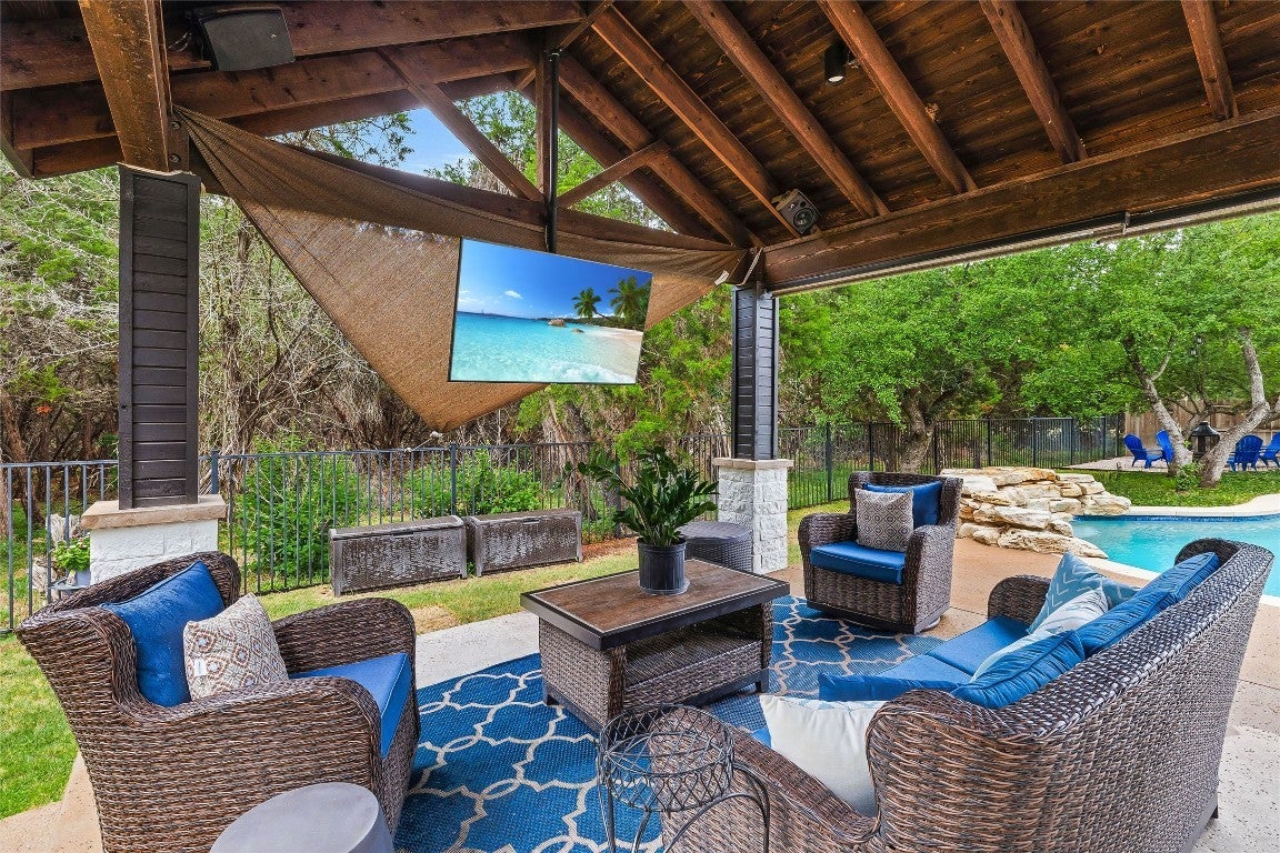 Photo of Listing #4390069