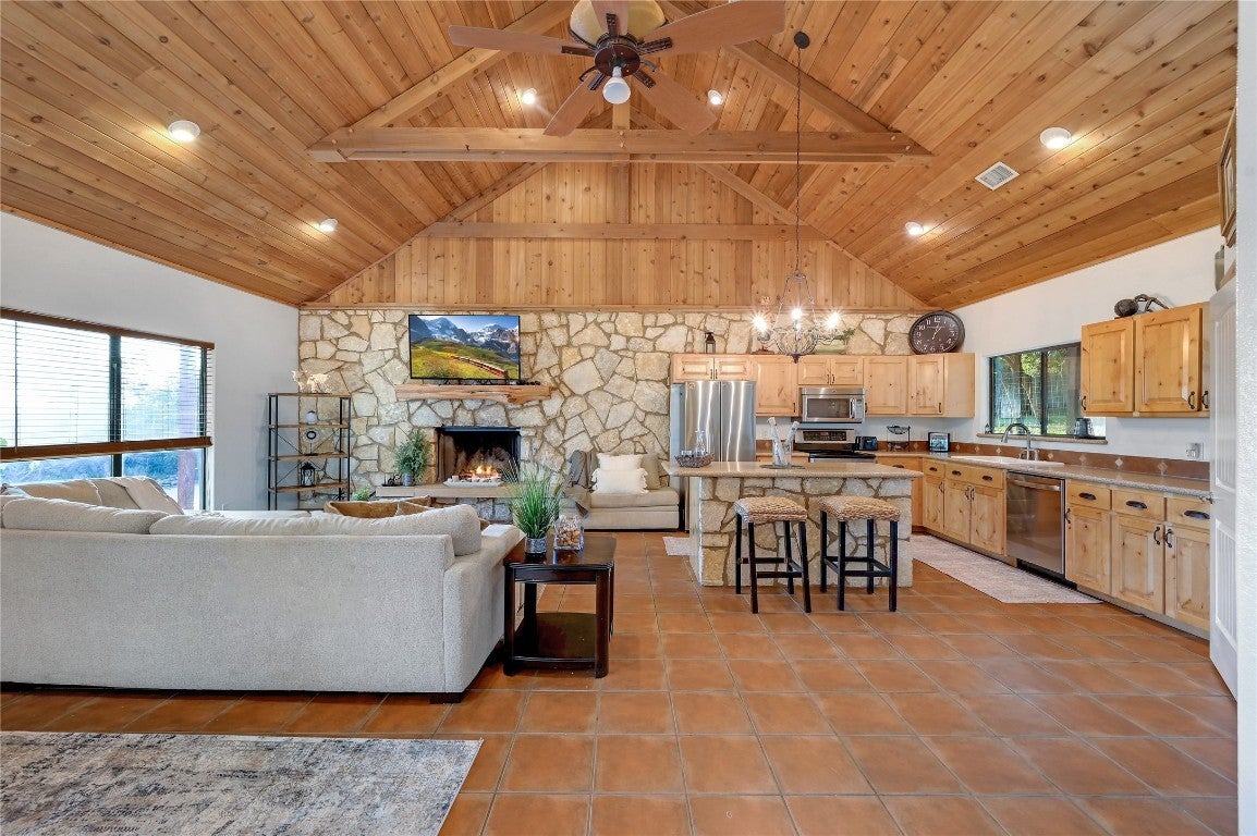 Photo of Listing #7845306