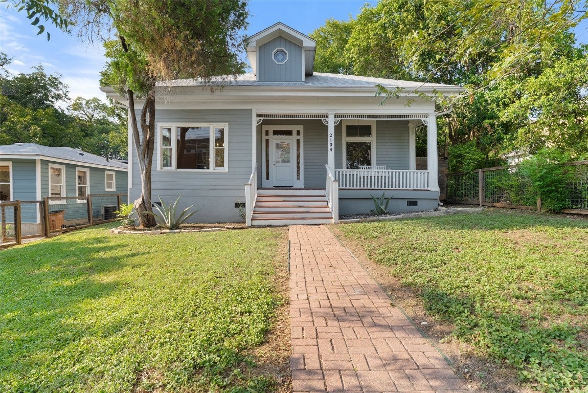 Photo of Listing #1368702