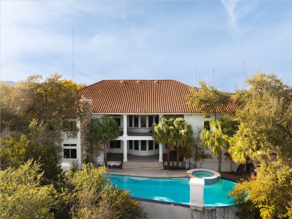 Photo of Listing #6865193