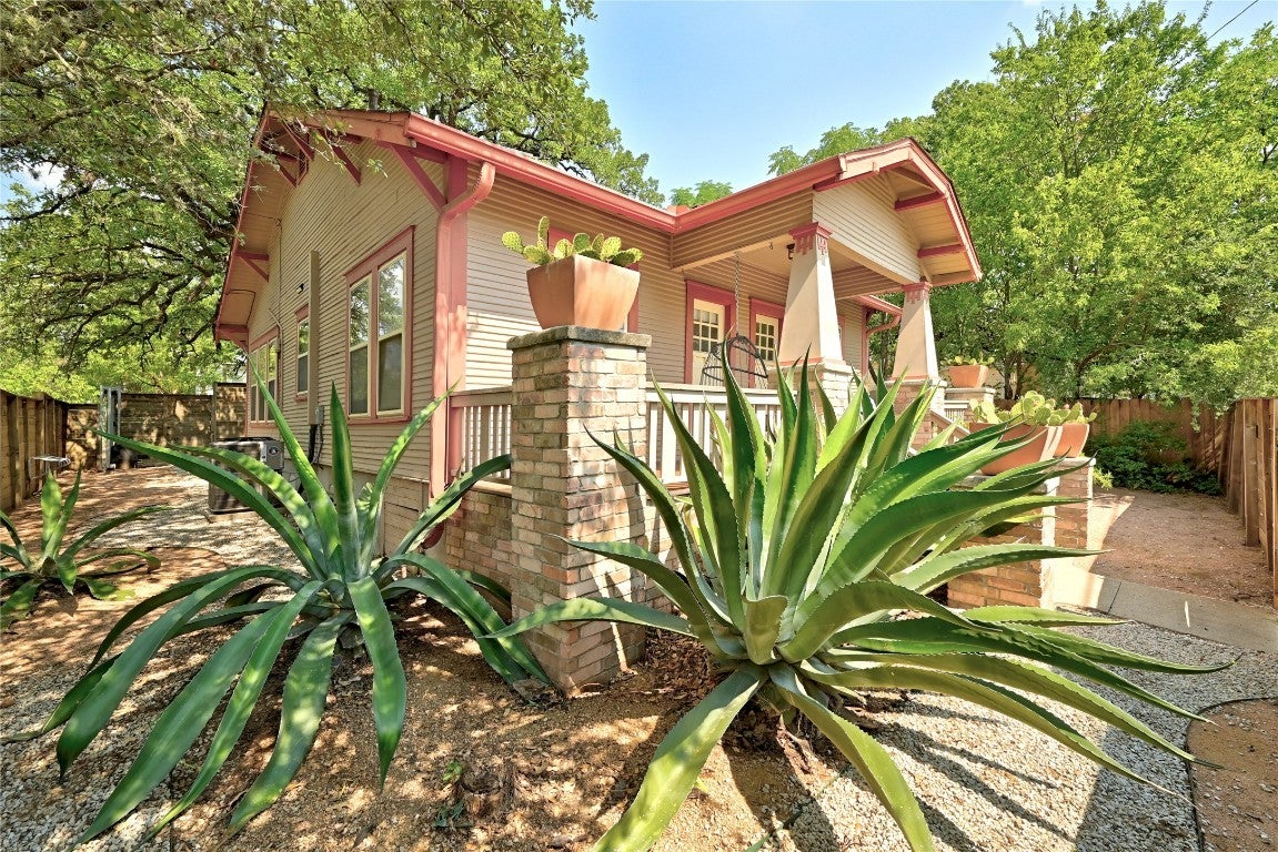 Photo of Listing #8912911