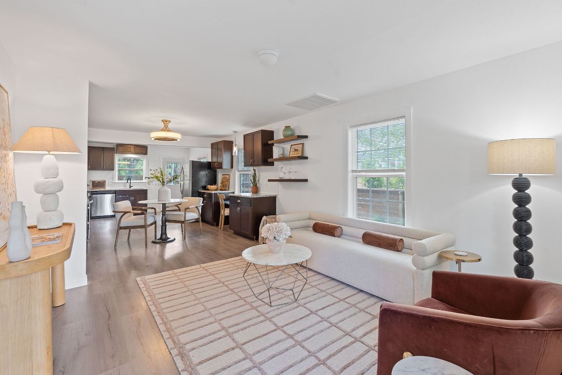 Photo of Listing #2416670