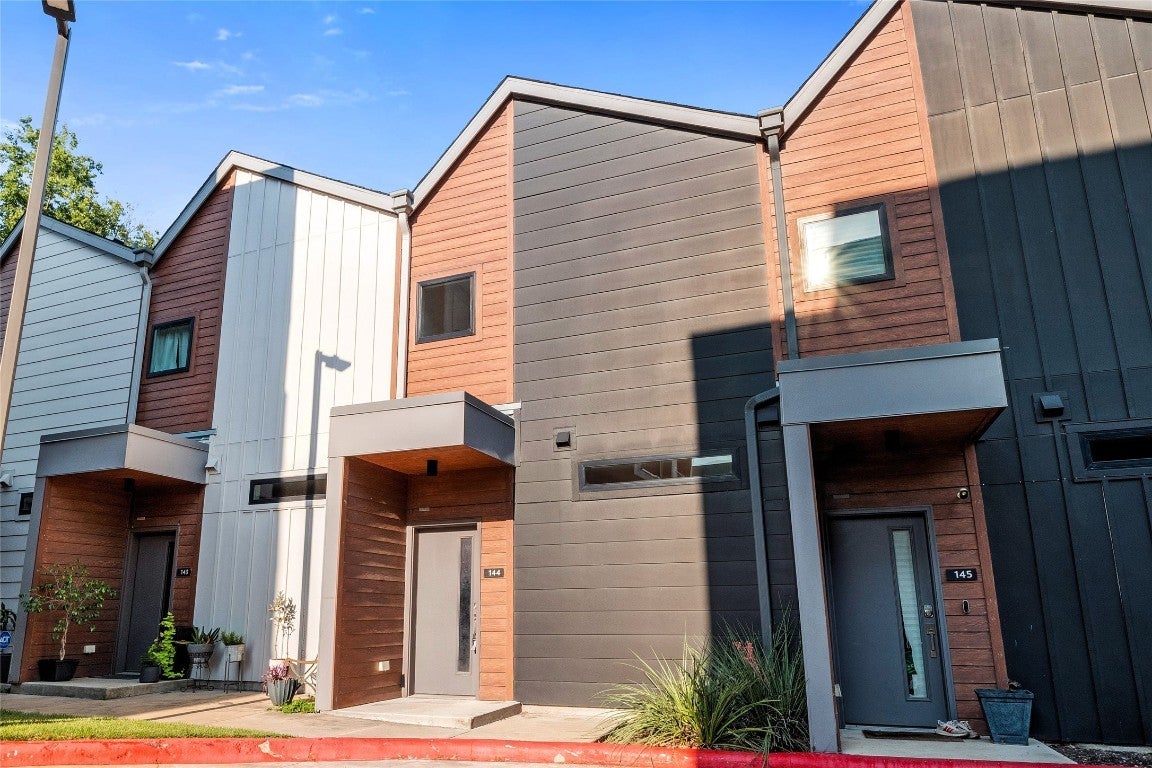 Photo of Listing #4124383