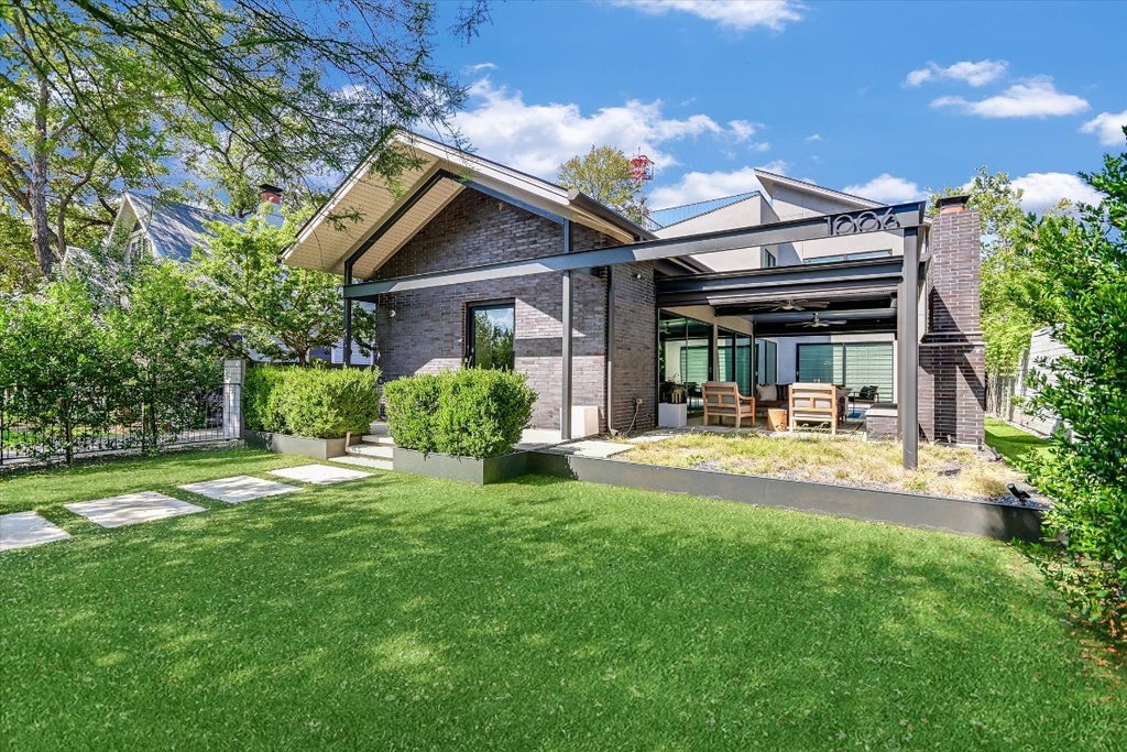 1006 Elm Street, Austin