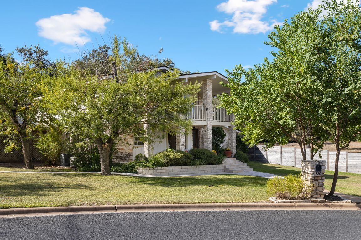 Photo of Listing #3868610