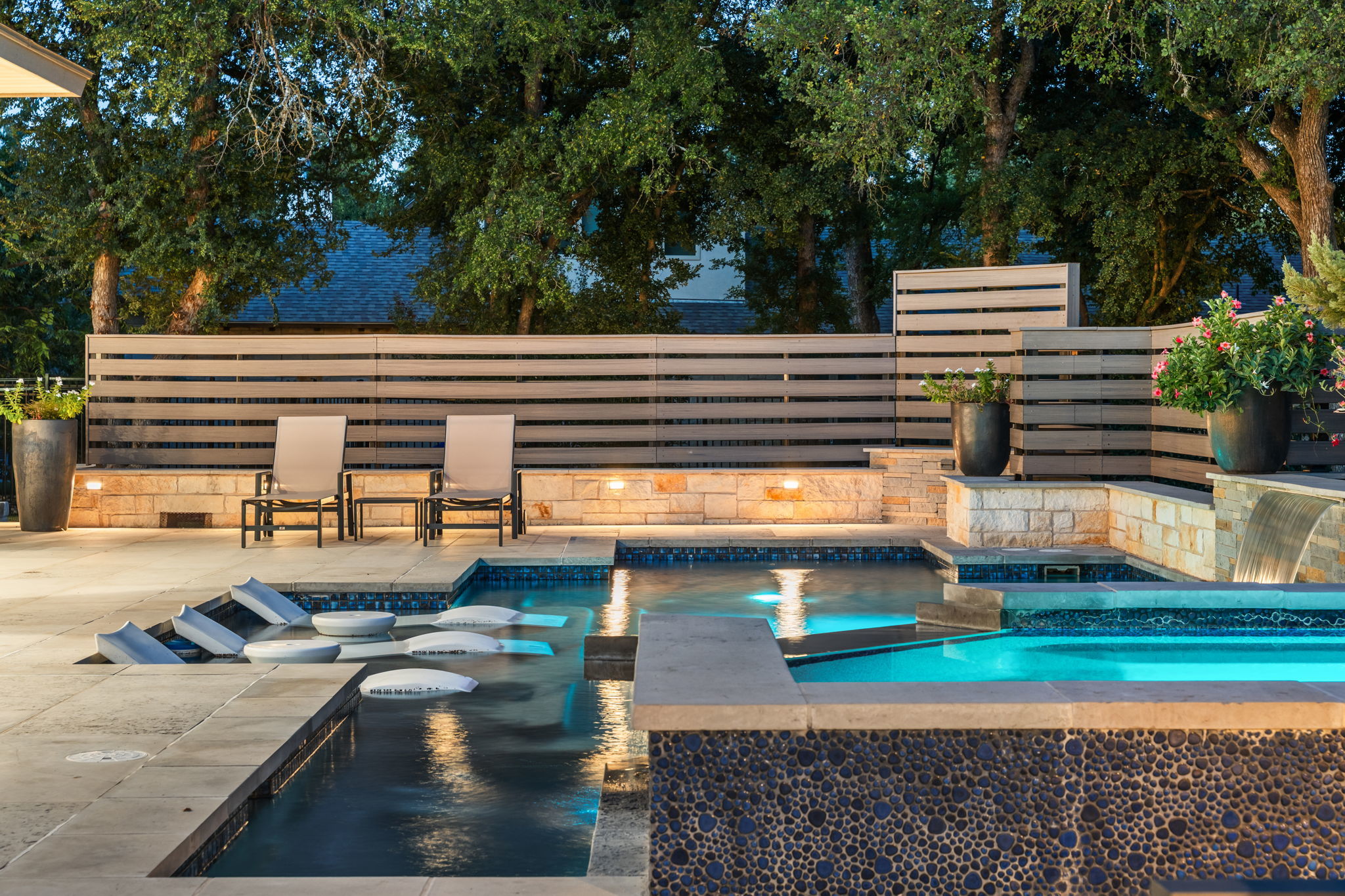 Photo of Listing #6866401