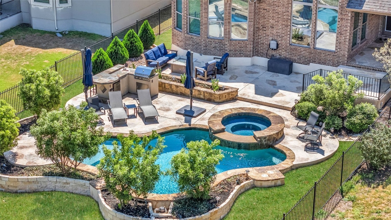 Photo of Listing #3961340