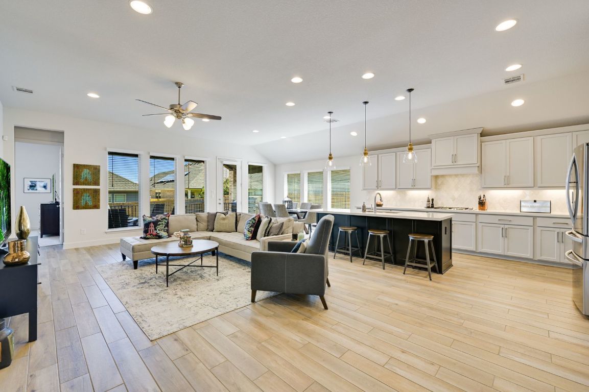 Photo of Listing #3673605