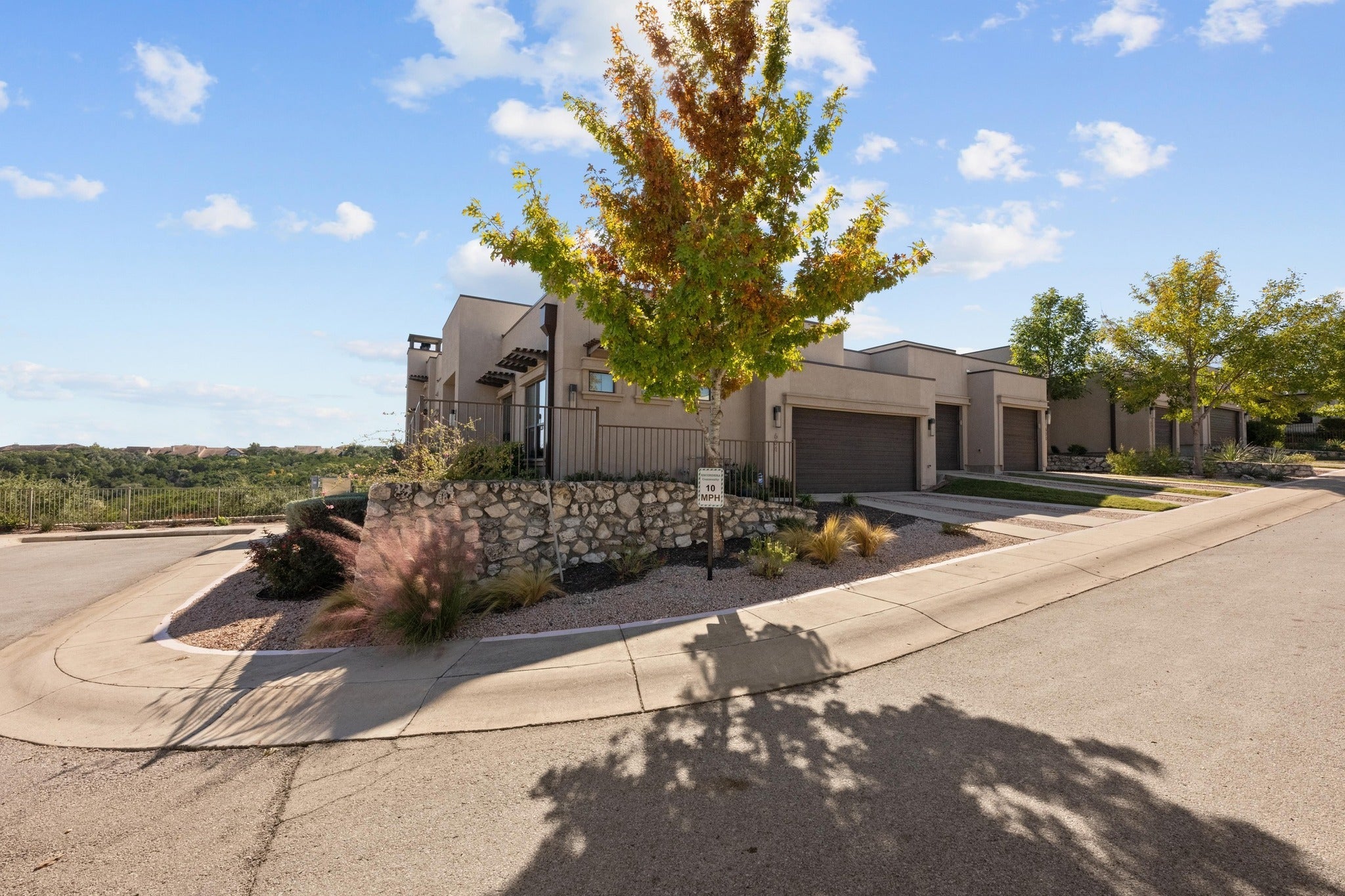 Photo of Listing #8883609