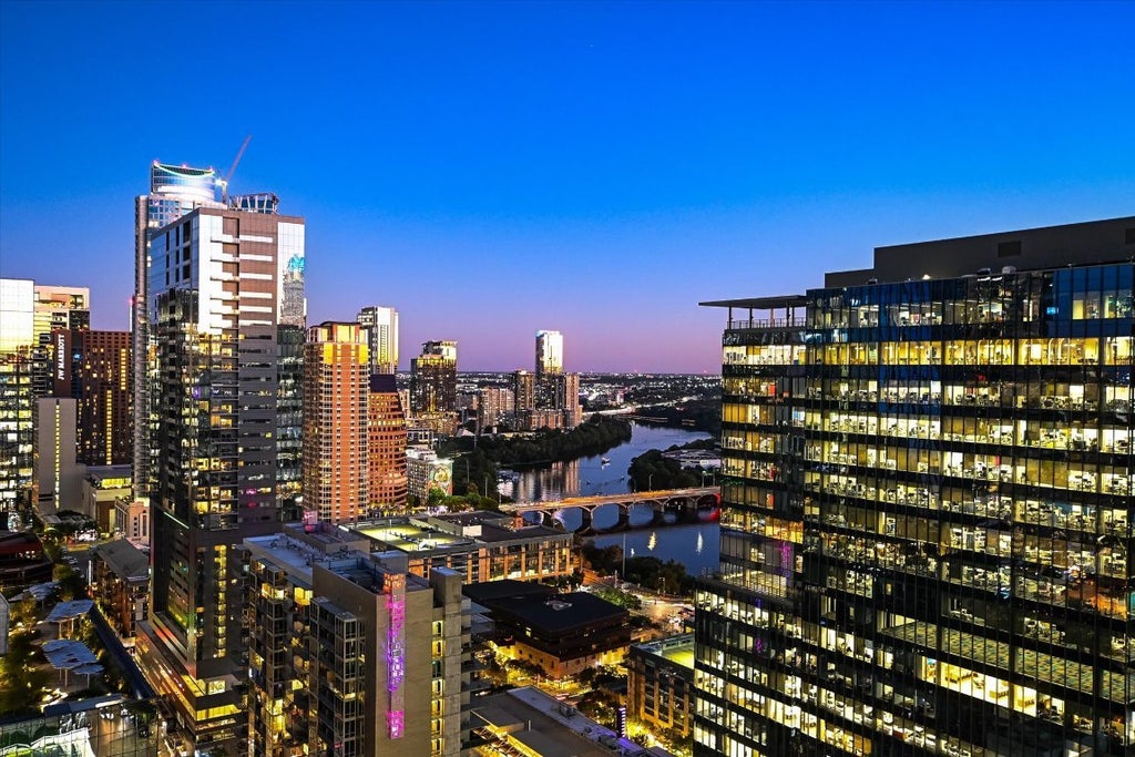 360 Nueces Street 3207, Austin