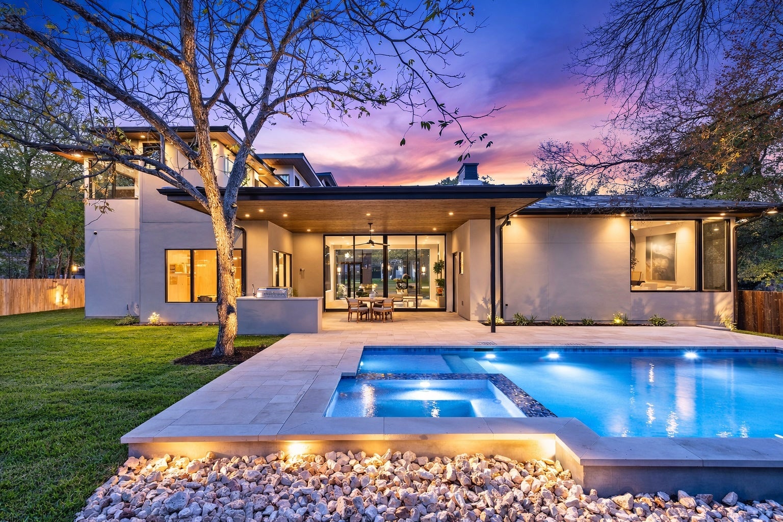 Photo of Listing #3735229