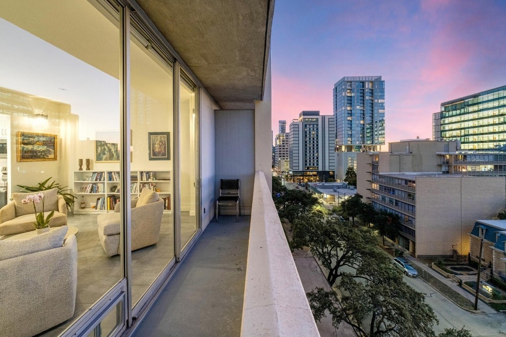 1801 Lavaca Street 7b, Austin