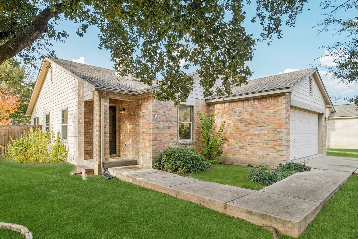 Photo of Listing #9019038