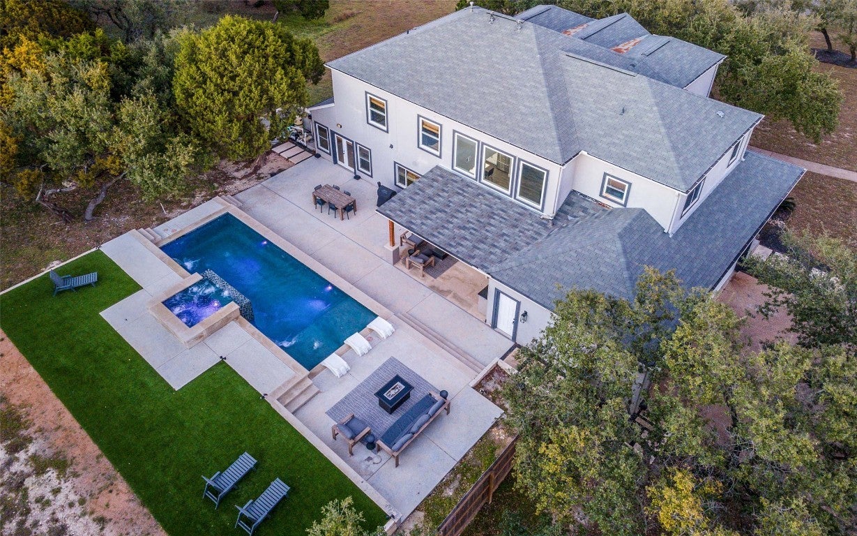 Photo of Listing #1392305