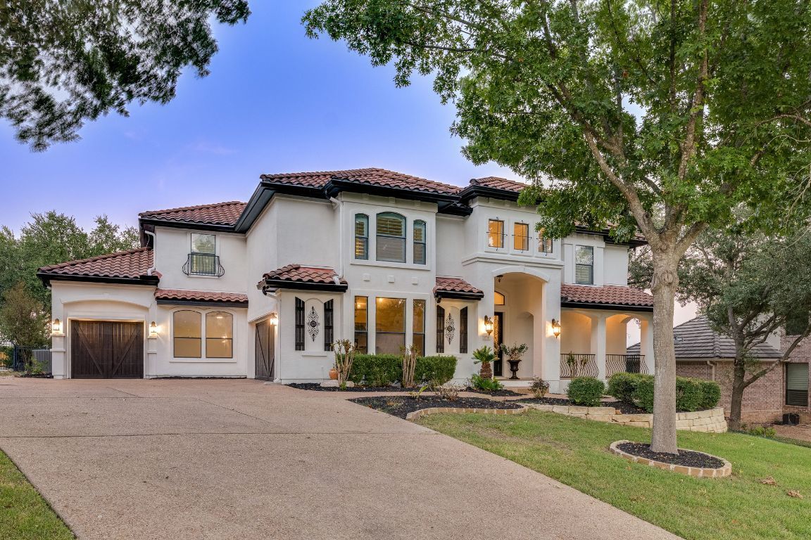 Photo of Listing #2483176