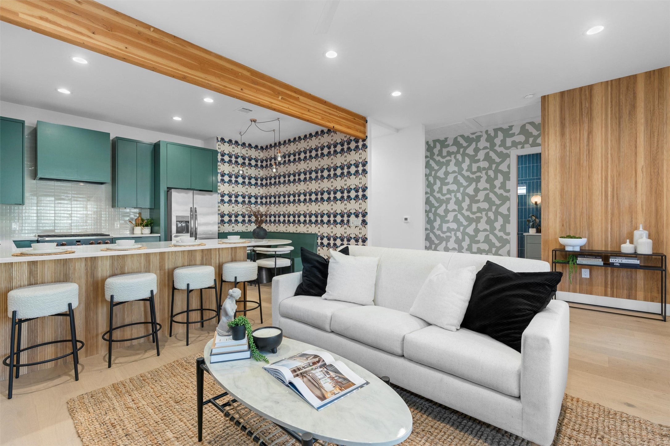 Photo of Listing #3691847