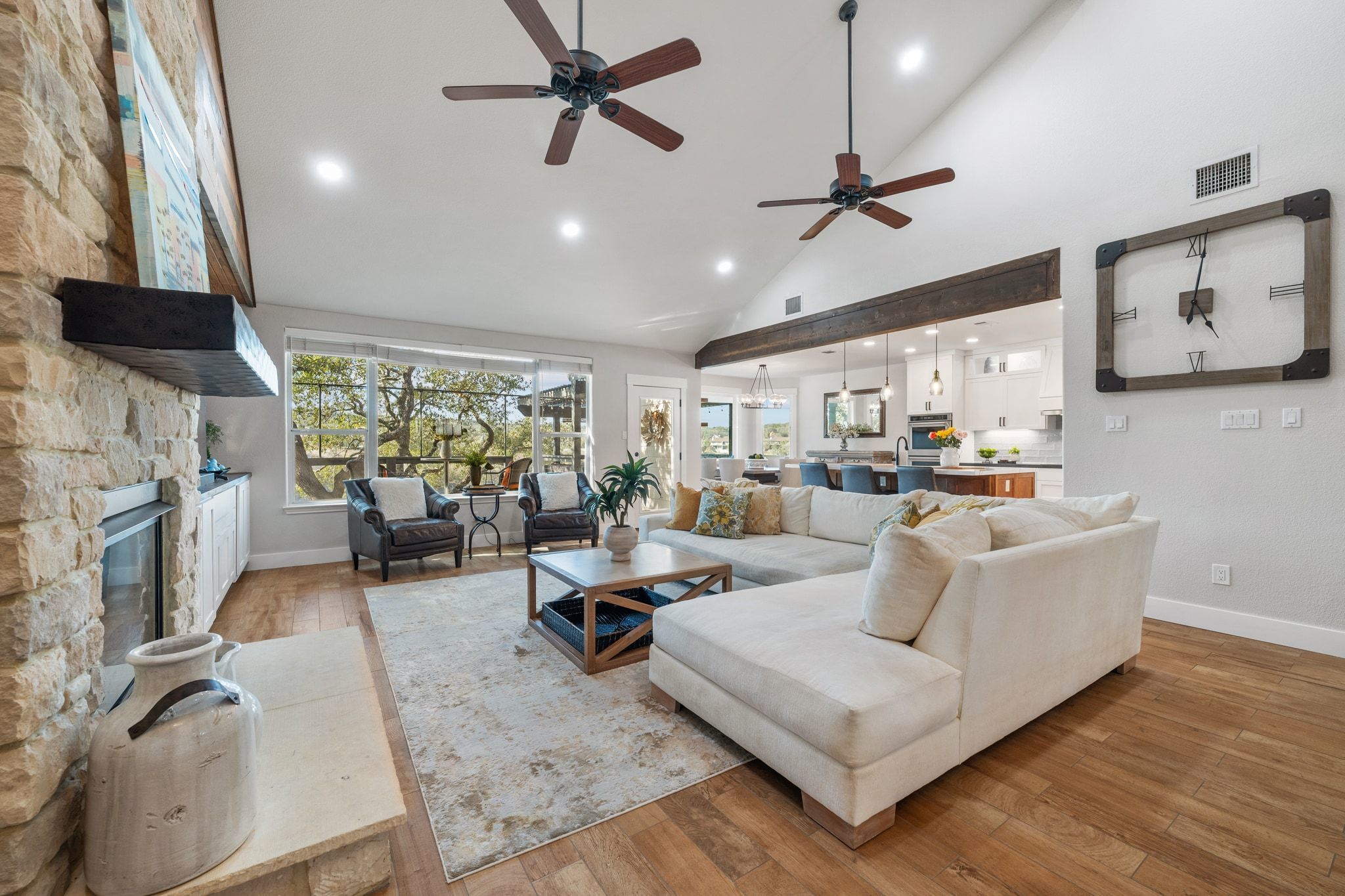 Photo of Listing #3414795