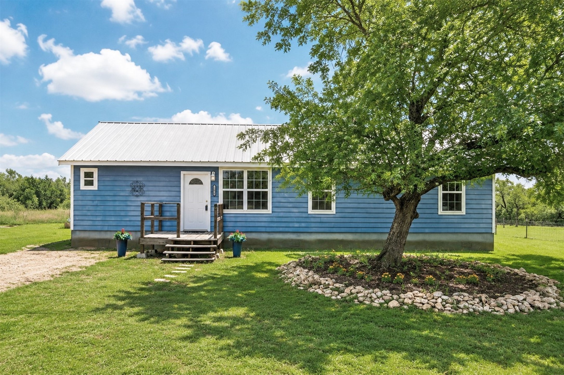 Photo of Listing #1734134