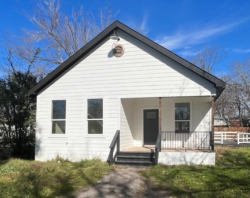 Photo of Listing #1415545