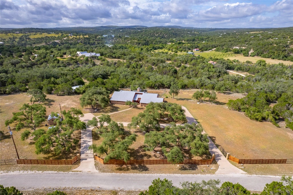 300 Sycamore Valley Road, Dripping Springs