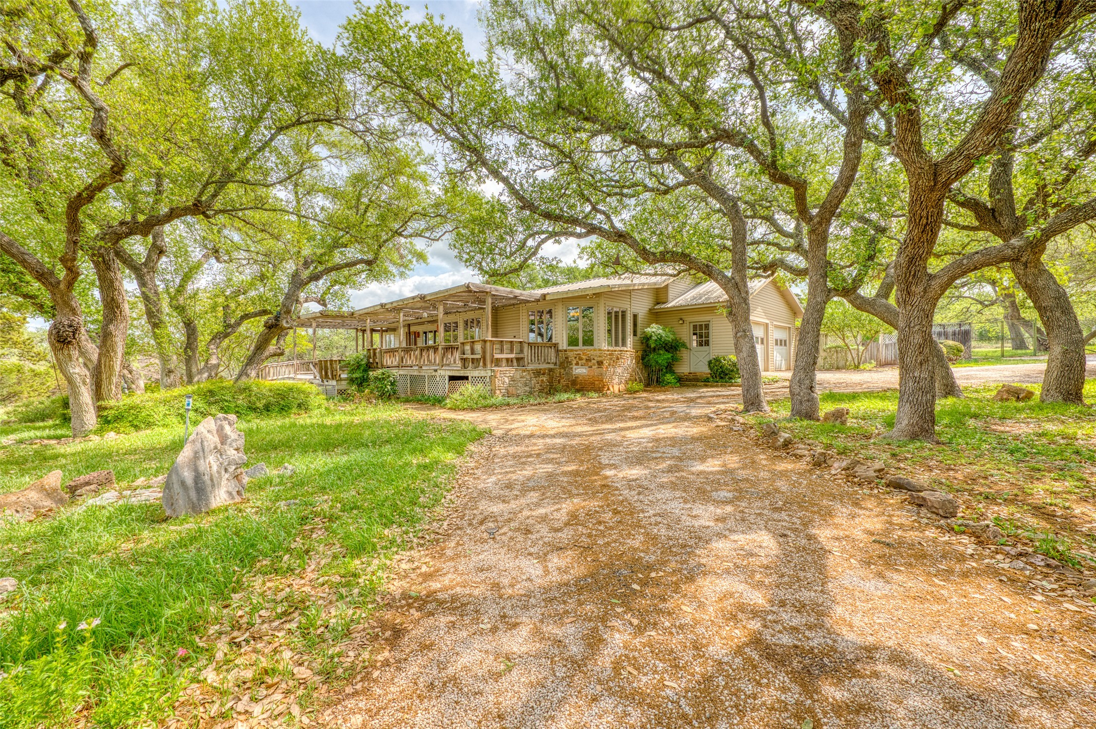 Photo of Listing #9502497