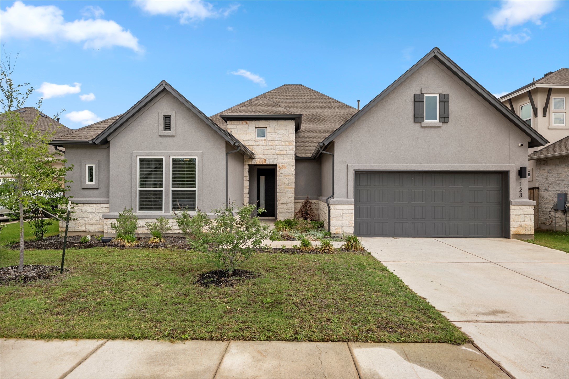 Photo of Listing #3332888