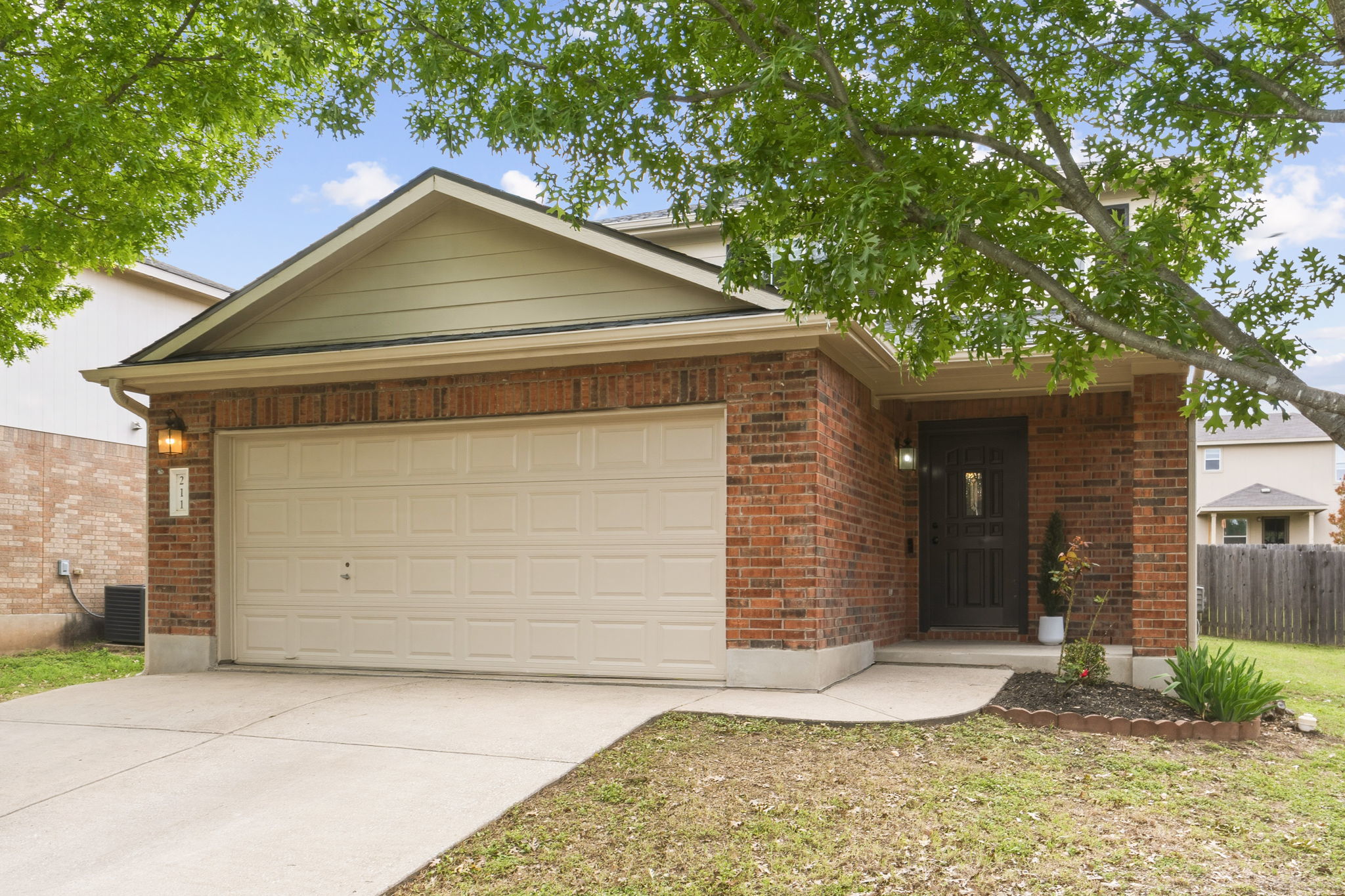 Photo of Listing #3360688