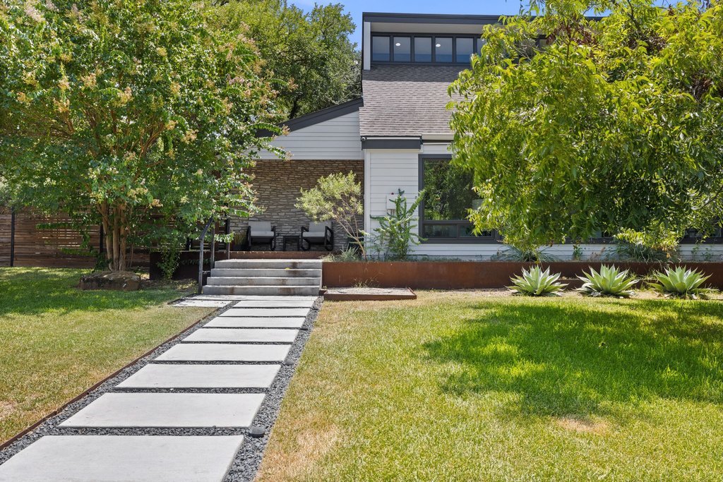 Photo of Listing #1983674