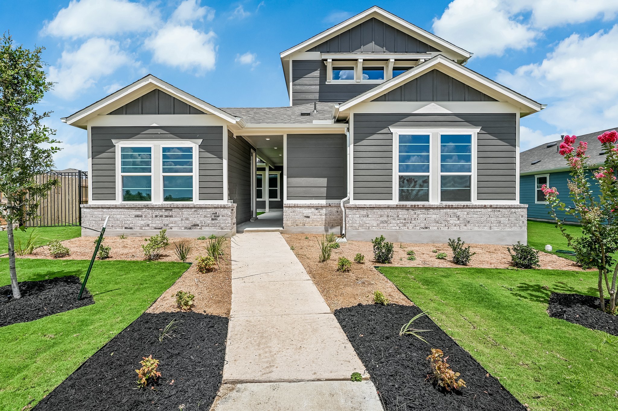 Photo of Listing #9881675