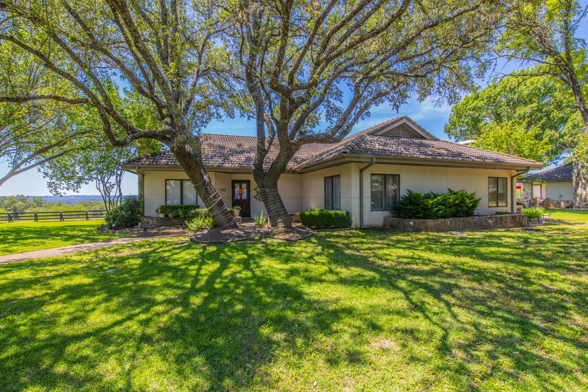 Photo of Listing #4987293