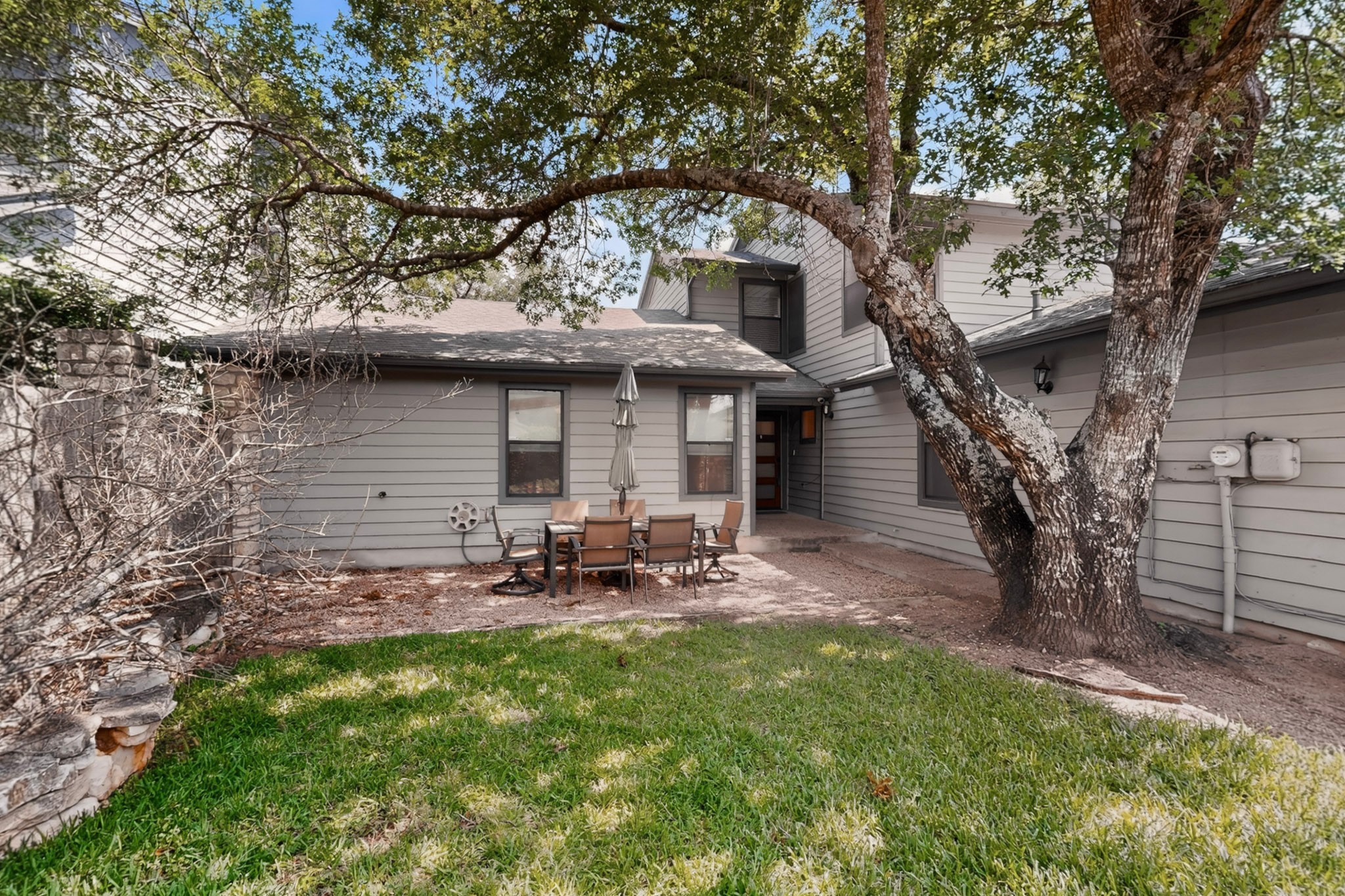 Photo of Listing #1105833