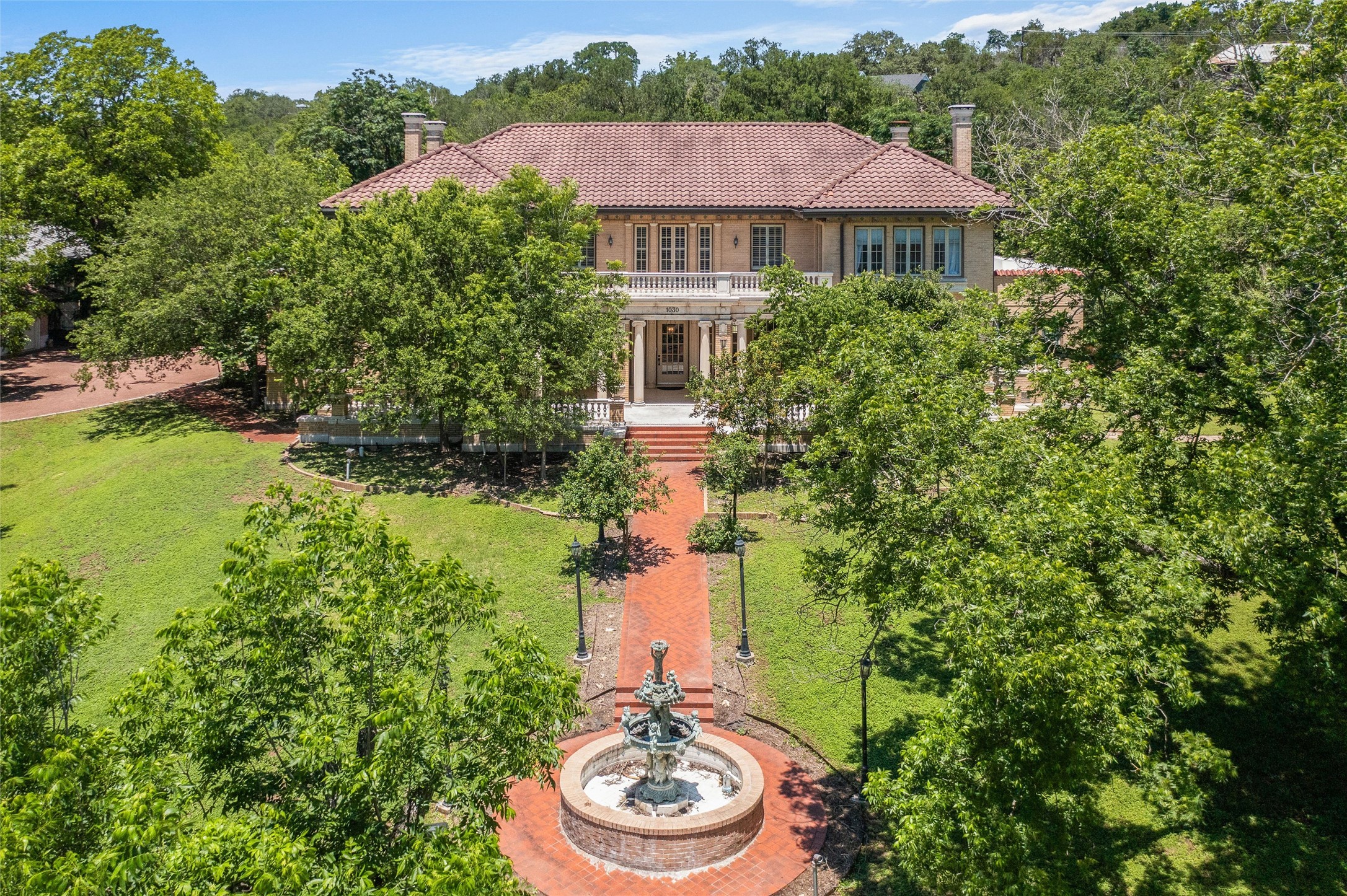 Photo of Listing #5483393