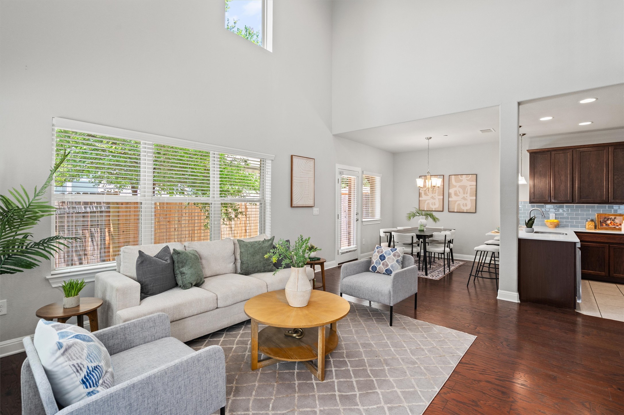 Photo of Listing #8907034