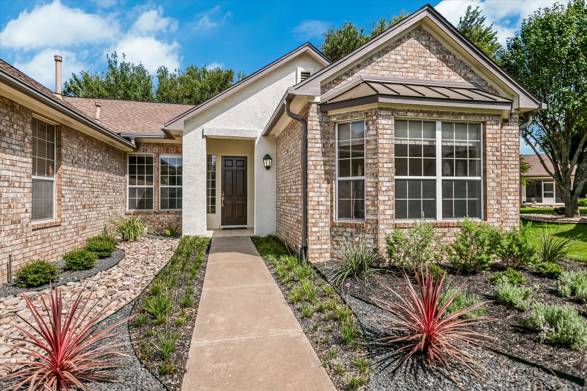 Photo of Listing #1093283